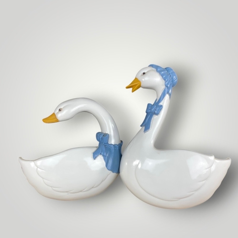 Burwood Country Ribbon Goose Wall Pockets Blue Cottagecore Decor 1987 Set 2